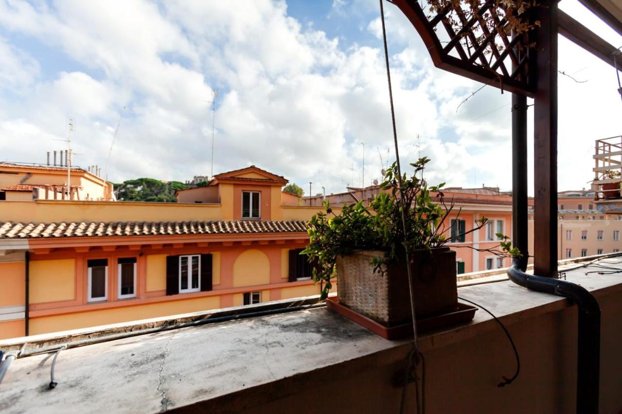 Cavalleggeri House Rome Exterior photo